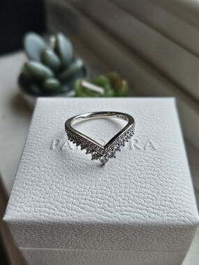 Pandora "Princess Wishbone" Ring